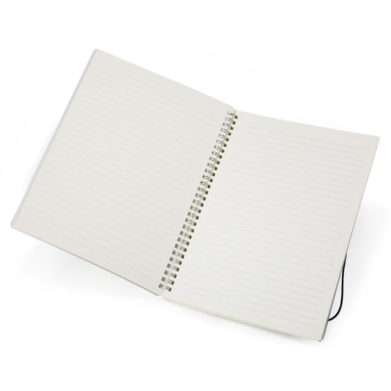 05059-CADERNO COM CAPA PLÁSTICA