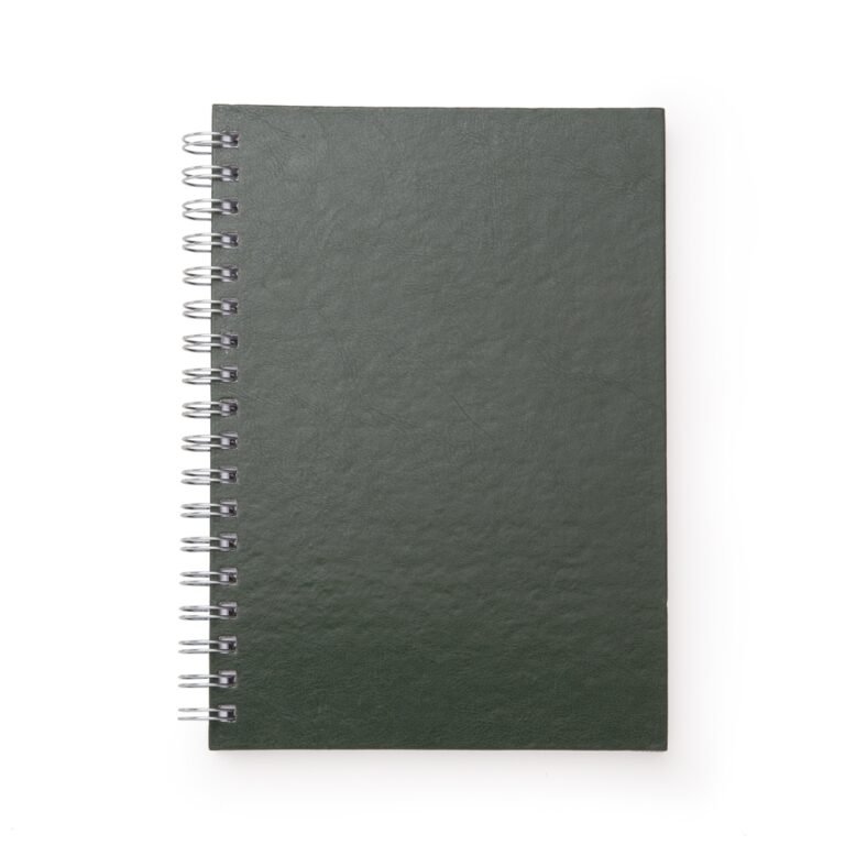 13600-CADERNO C/ CAPA DE COURO SINTÉTICO 17 X 24CM