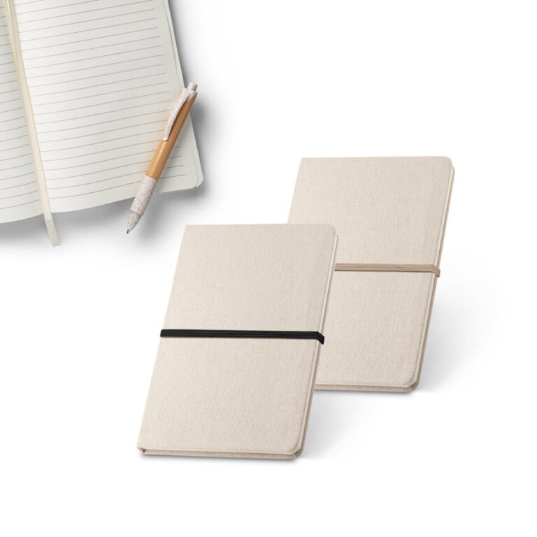 93270-NERVAL. Caderno A5 em linho (230 g/m²) com folhas pautadas