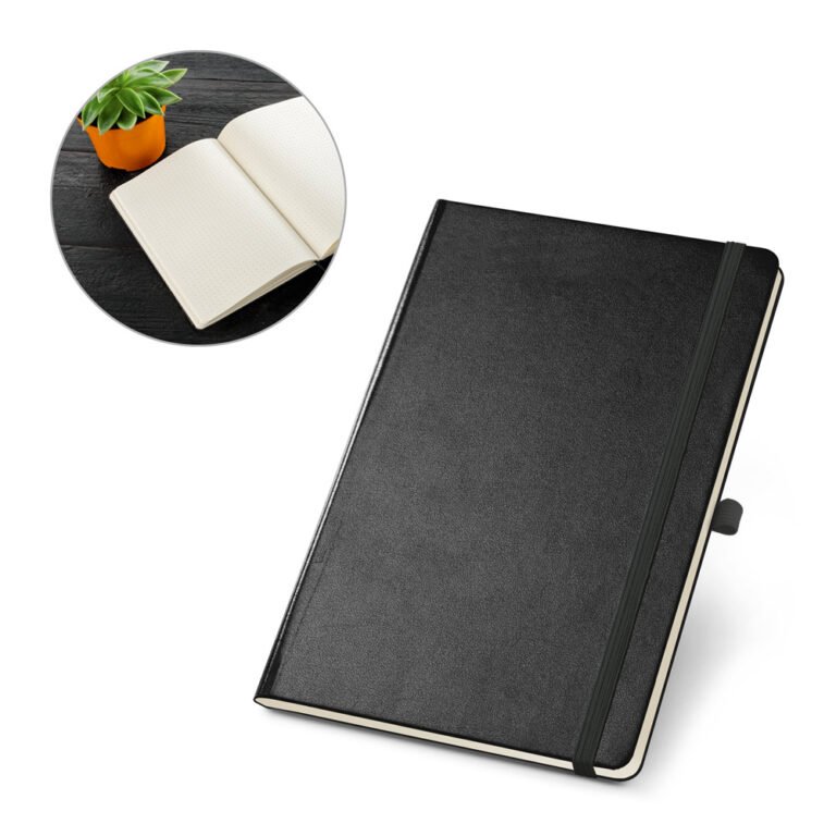 93595-CARRE. Caderno A5 em c.sintético com folhas pontilhadas