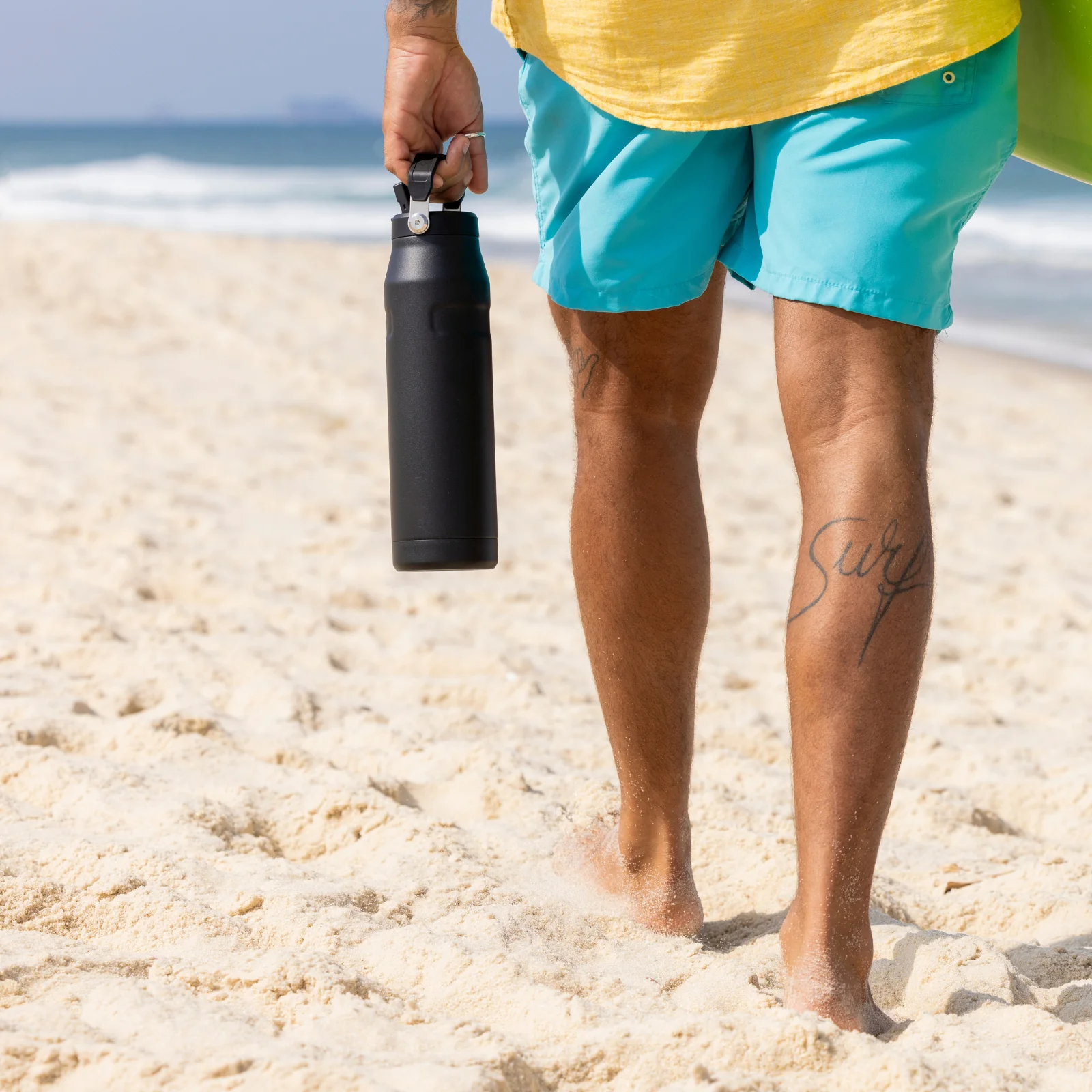 garrafa-termica-aerolight-flip-straw-heat-wave-preto-stanley-1-1l-2