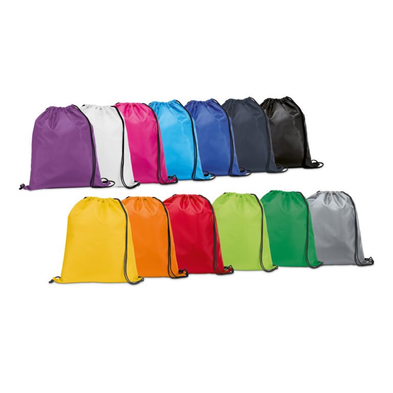 92910-CARNABY. Sacola tipo mochila em 210D com cordões em preto