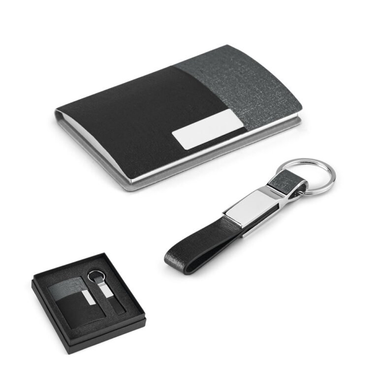 93314-TRAVOLTA. Kit de porta cartões e chaveiro em c.sintético e metal