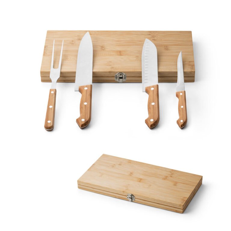 94111-KOERPER. Kit churrasco em caixa bambu com 4 utensílios em aço inox e bambu
